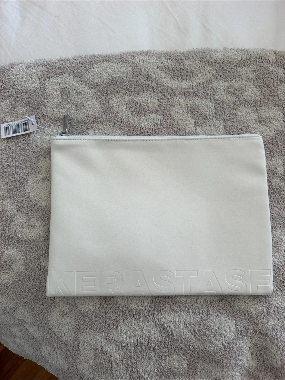 White Zip Pouch - Sleek Cosmetic Clutch